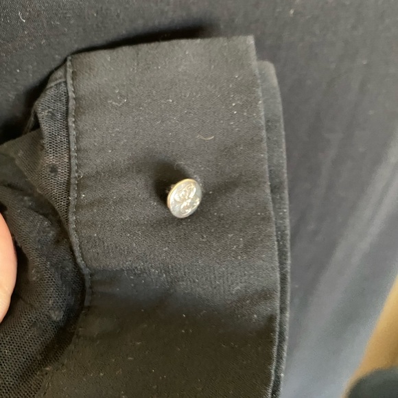 CeCe Mixed Media Collar Top - Size M - Picture 6 of 8